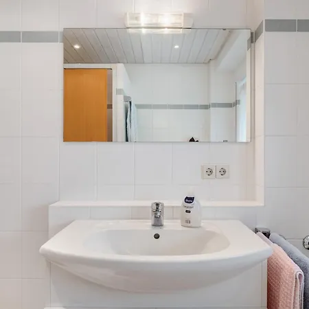 Grundhof Christian Faller * Rohr (Baden-Wurttemberg)